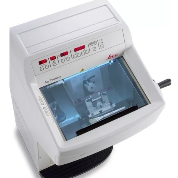 קריוסטט דגם CM1860 UV תוצרת Leica יד שנייה